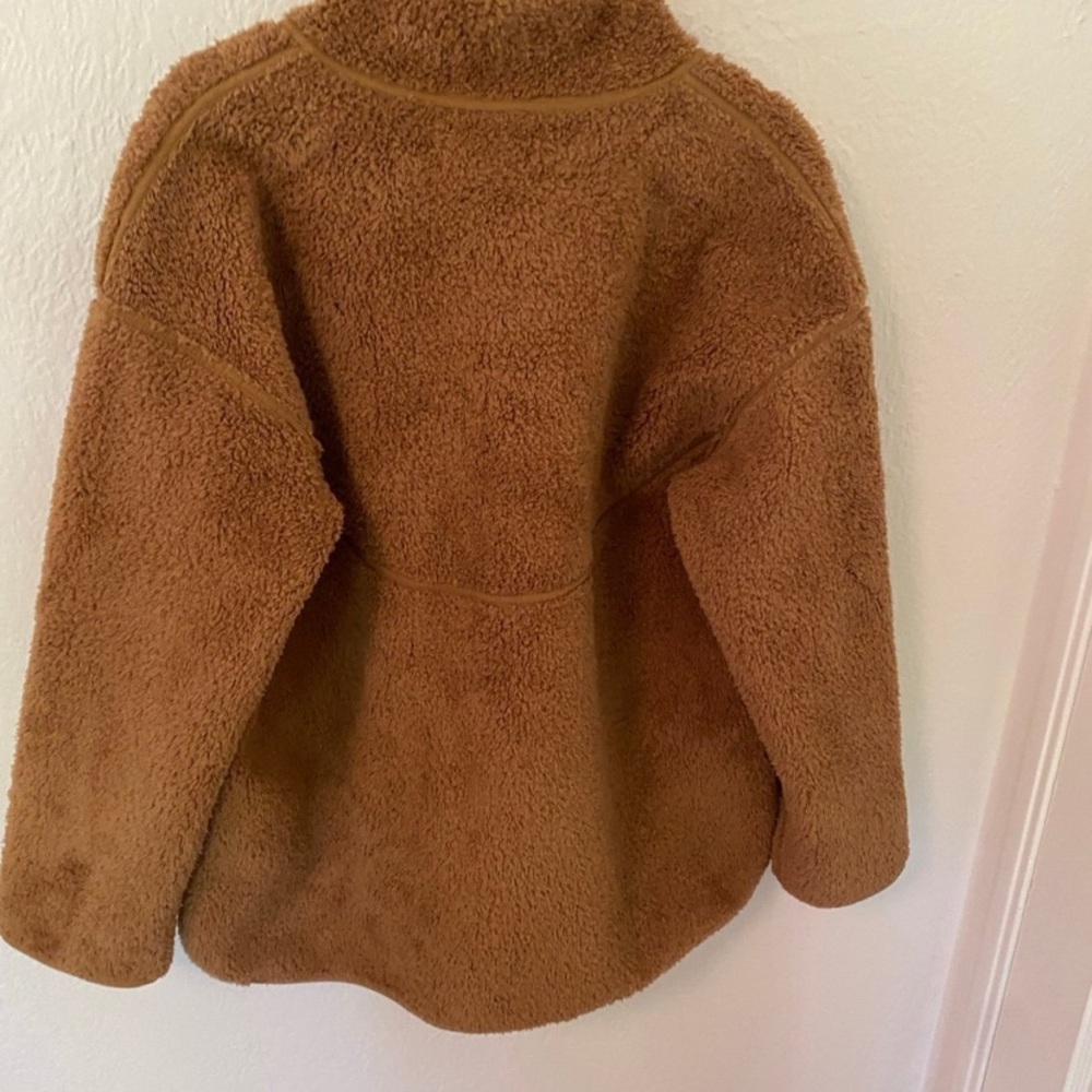 Lululemon Sherpa jacket - Picture 3 of 8